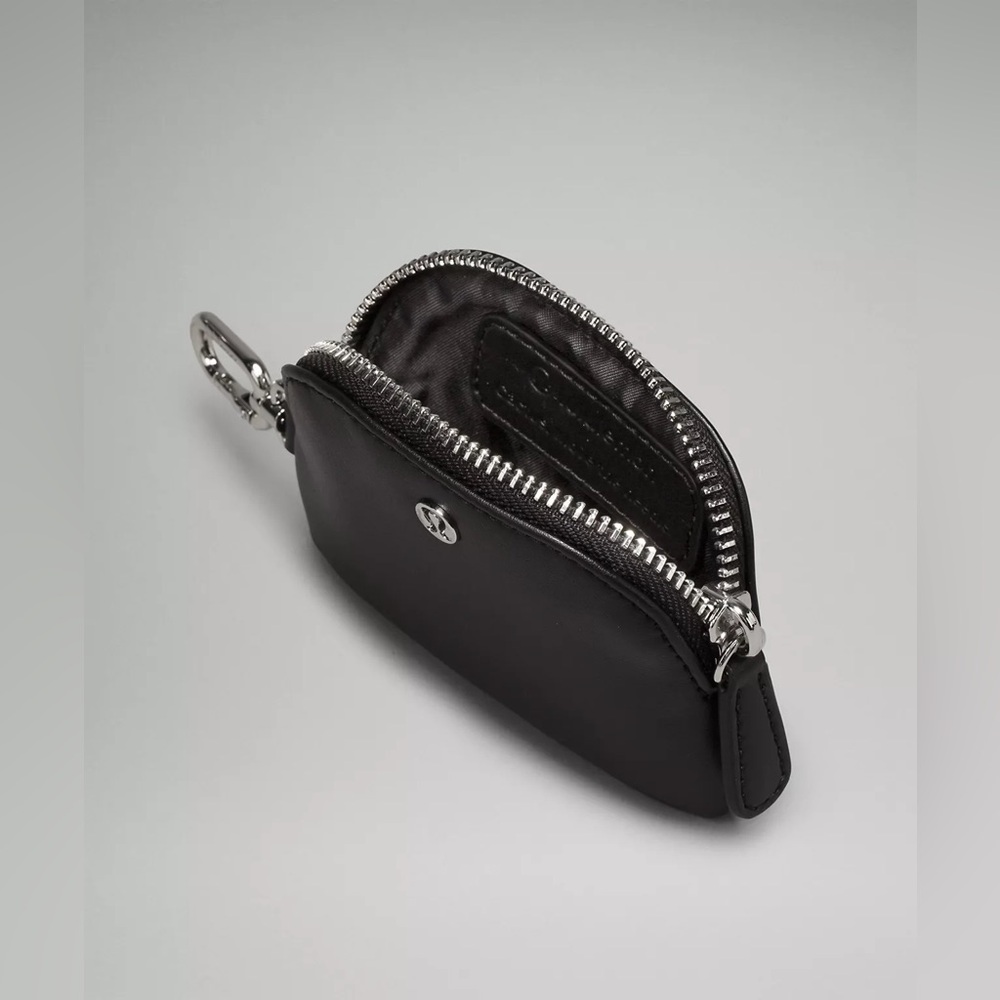 NWT Lululemon Dual Pouch Wristlet *Cactus "Leather" Black/Silver - Picture 5 of 10